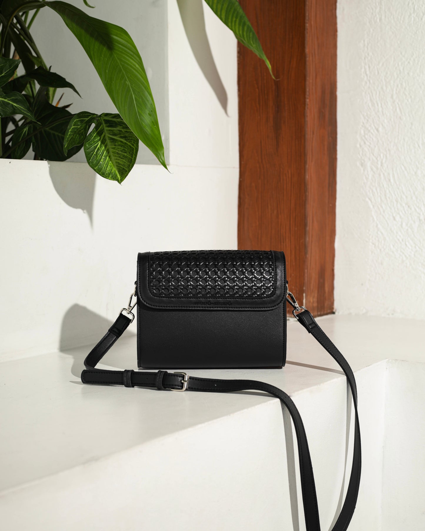The Manó-Manó® "Blóque" in Black/Black