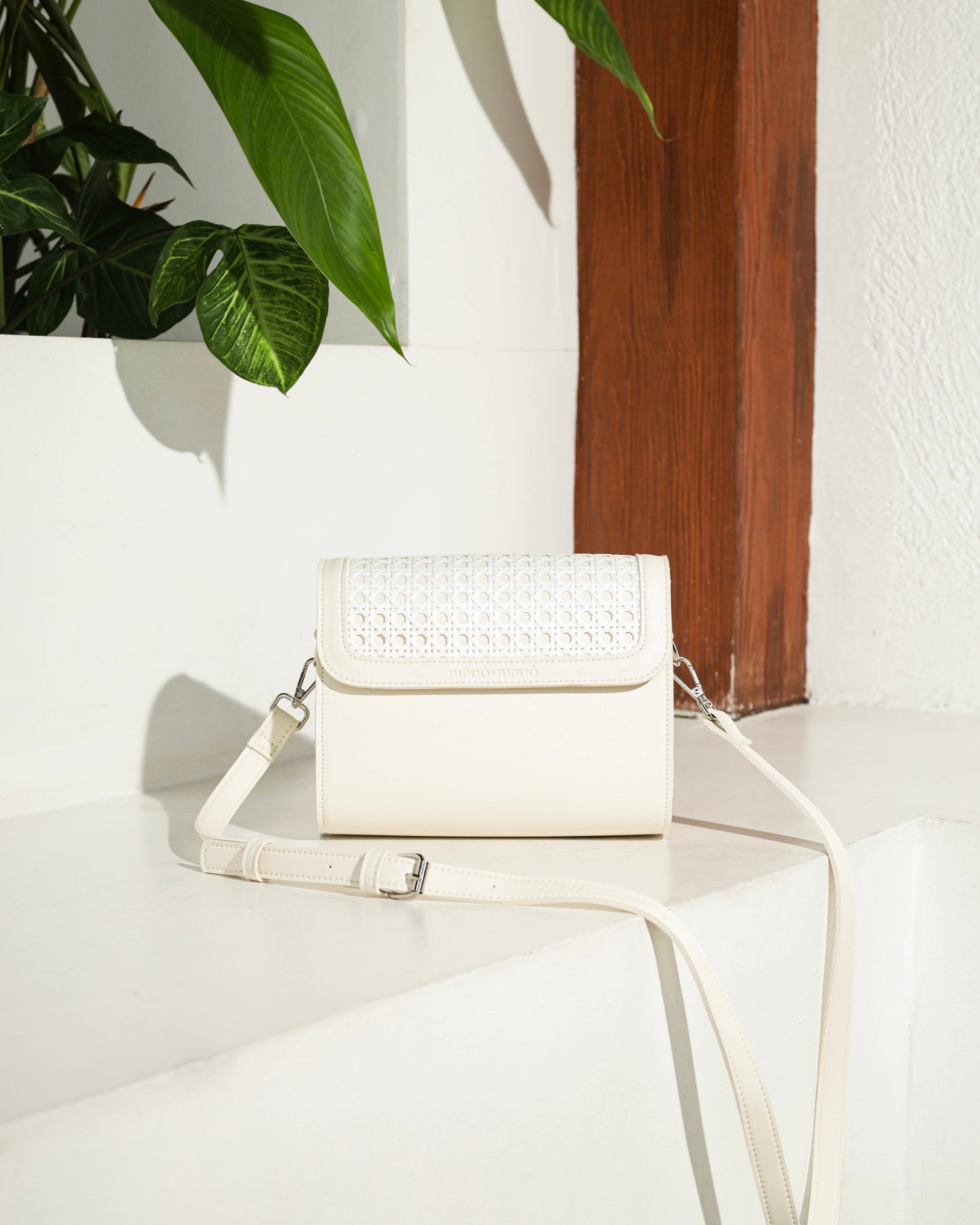 The Manó-Manó® "Blóque" in White/White