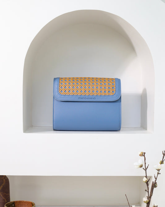 The Manó-Manó® "Blóque" Limited Ed. in Powder Blue/Natural